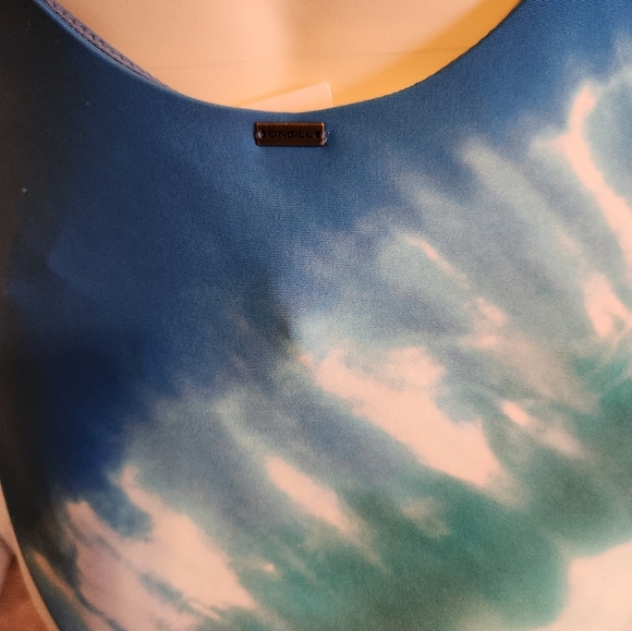 O'neill Swimsuit - Picture 5 of 6